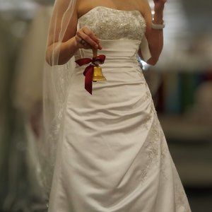 Wedding dress